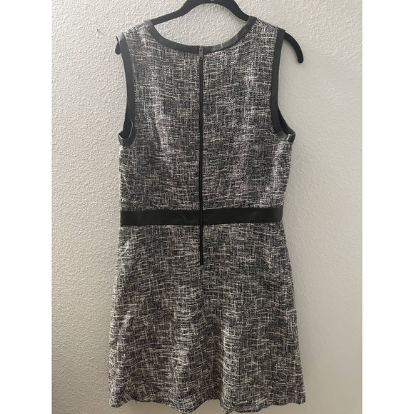 DKNY Women's Black Gray Tweed faux Leather Trim Mini Dress Size 12 - Picture 4 of 7
